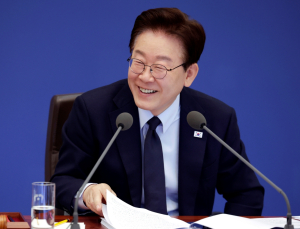 李대통령 지지율 67%…민주당 46%·국민의힘 18% [NBS]