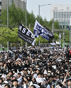 동행 이어 전삼노도 사과 요구…삼성전자, 총파업 앞두고 노노갈등 격화