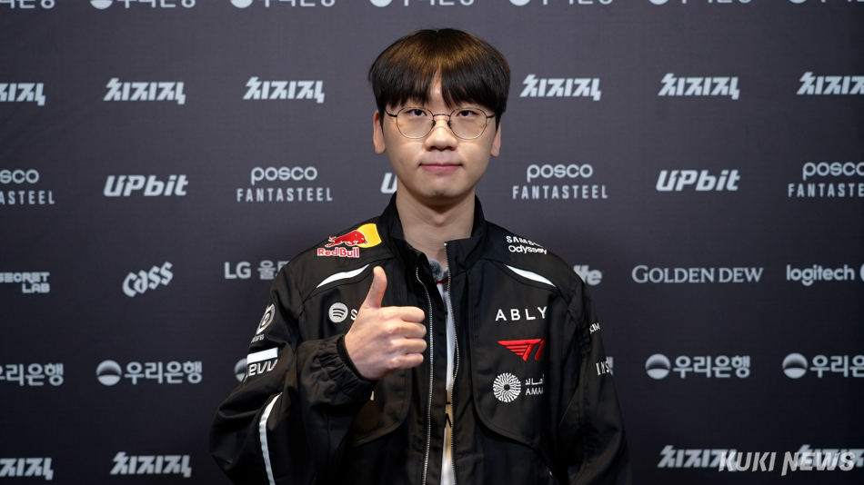 최현준이 8일 오후 5시 서울 종로구 롤파크 LCK 아레나에서 열린 DN과의 ‘2026 LCK’ 정규시즌 2라운드 경기가 끝난 뒤 쿠키뉴스와 인터뷰를 하고 있다. 송한석 기자