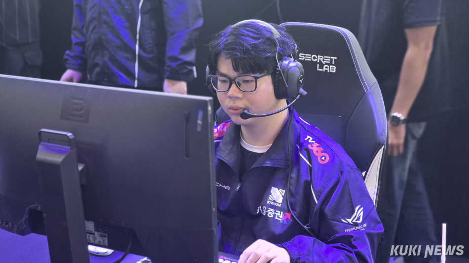 ‘레이지필’ 쩐바오민이 8일 베트남 하노이 전시센터(VEC)에서 2026 LCK 정규시즌 2라운드 젠지와의 홈경기를 준비하고 있다. 김영건 기자