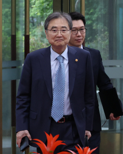 외교장관, ‘韓 선박 피격 사건’에 “신중히 파악해야 할 것 남아있어”