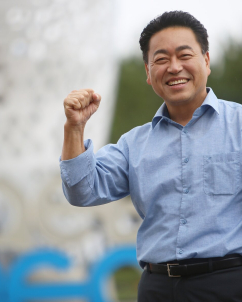 조주홍 영덕군수 후보 “나눠주기식 군정 끝…세일즈 행정으로 전환”
