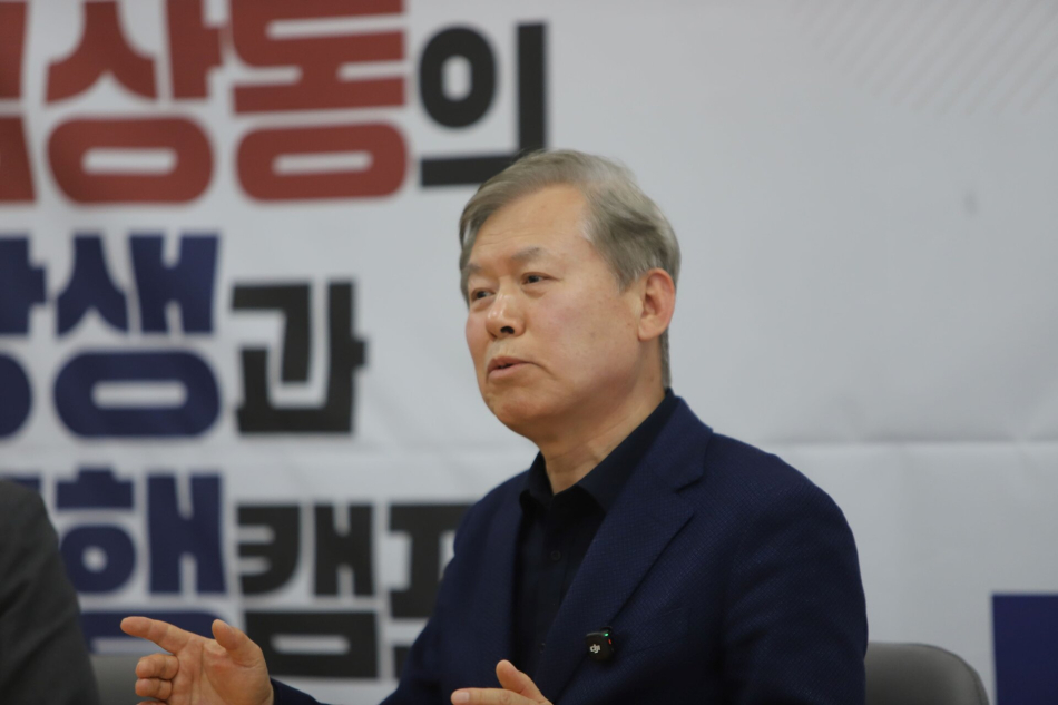 김상동 후보가 공약을 설명하고 있다. 김 후보 캠프 제공.
