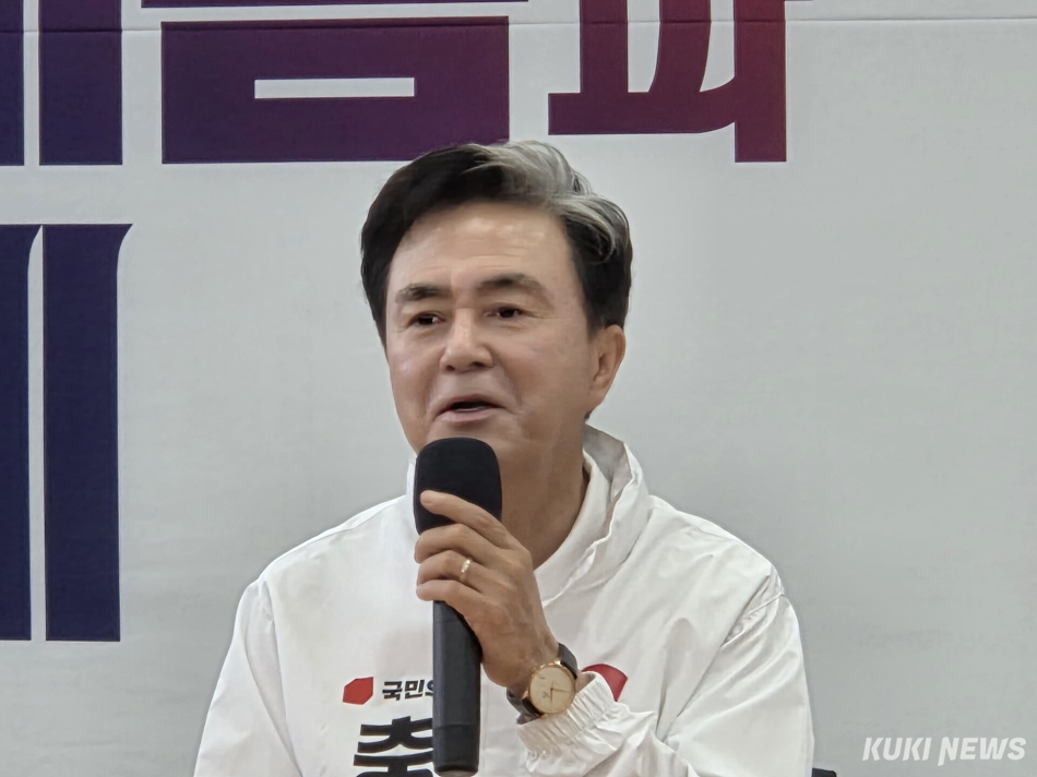 김태흠 국민의힘 충남도지사 후보는 18일 천안 백석동 선거사무소에서 ‘미디어데이’를 갖고 언론과 소통했다. 사진=홍석원 기자