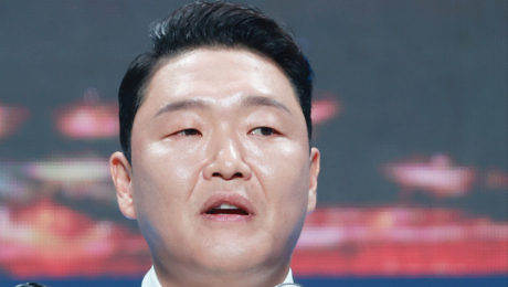 ‘수면제 대리 수령’ 싸이 검찰 송치…소속사 “수사 적극 협조할 것”
