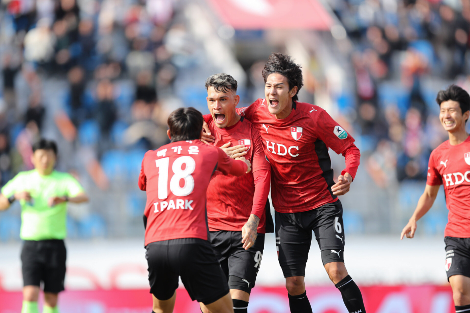 부산 선수들. 한국프로축구연맹 제공