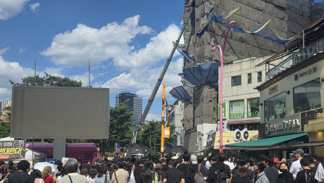 “저도 삼겹살 먹을래요”…젠슨 황 ‘형님회동’에 홍대 앞 인산인해 [현장+]