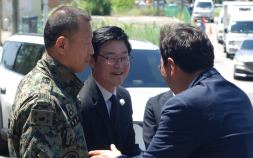 현충일 추념식서 조우 ‘6·3 지선 원주시장 당선인과 낙선자’ [쿠키포토]