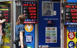고환율 시대 달러예금 전략…기업은 쌓고 개인은 털고