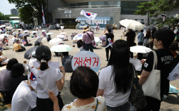 우리처럼 작은 존재가 우주의 광대함을 견디는 방법은 [데스크 창]