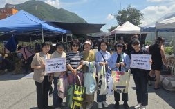 영월 전문봉사단 “폐현수막 걱정하지 말아요”