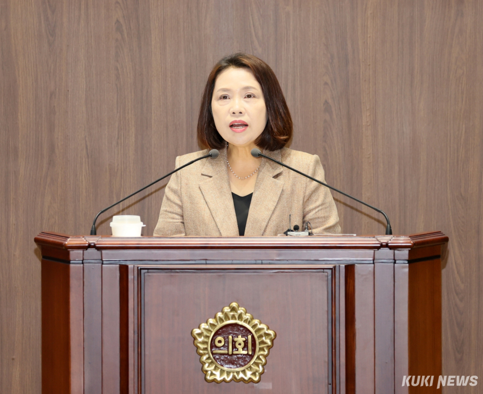 충남도의회 이연희 의원이 22일 열린 제368회 정례회 제2차 본회의에서 5분 발언을 하고 있다.