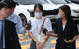 경찰, 개표소 출입 방해한 ‘올다르크’ 구속영장 신청